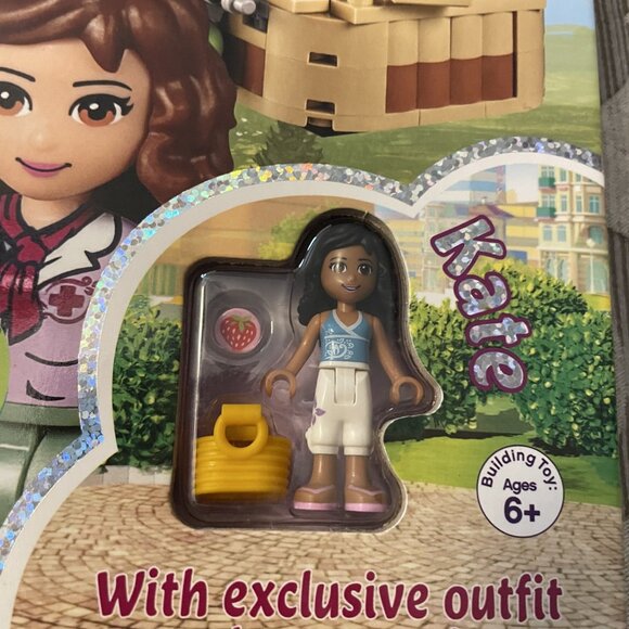 LEGO FRIENDS: The Adventure Guide with Kate Minifigure Brand NEW Stephanie Emma - Picture 3 of 4